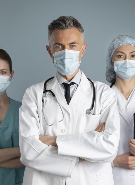 doctor-nurses-special-equipment